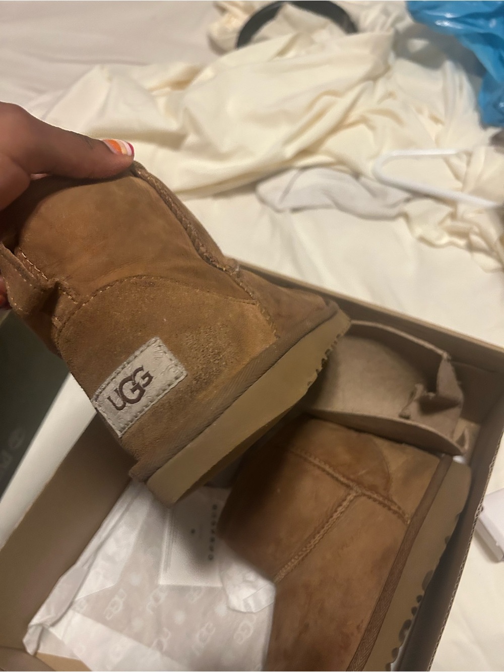 UGG Kids Chestnut Mini Classic Boot - Tan Suede